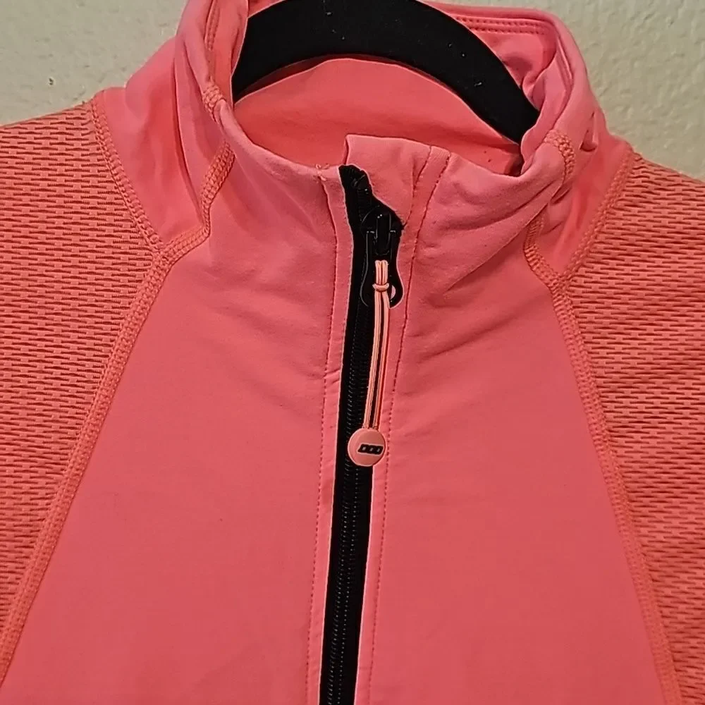 Lorna Jane jacket medium - Picture 2 of 11